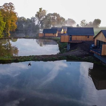 Villa Les Pavillons De La Libellule Beauraing Esterno foto